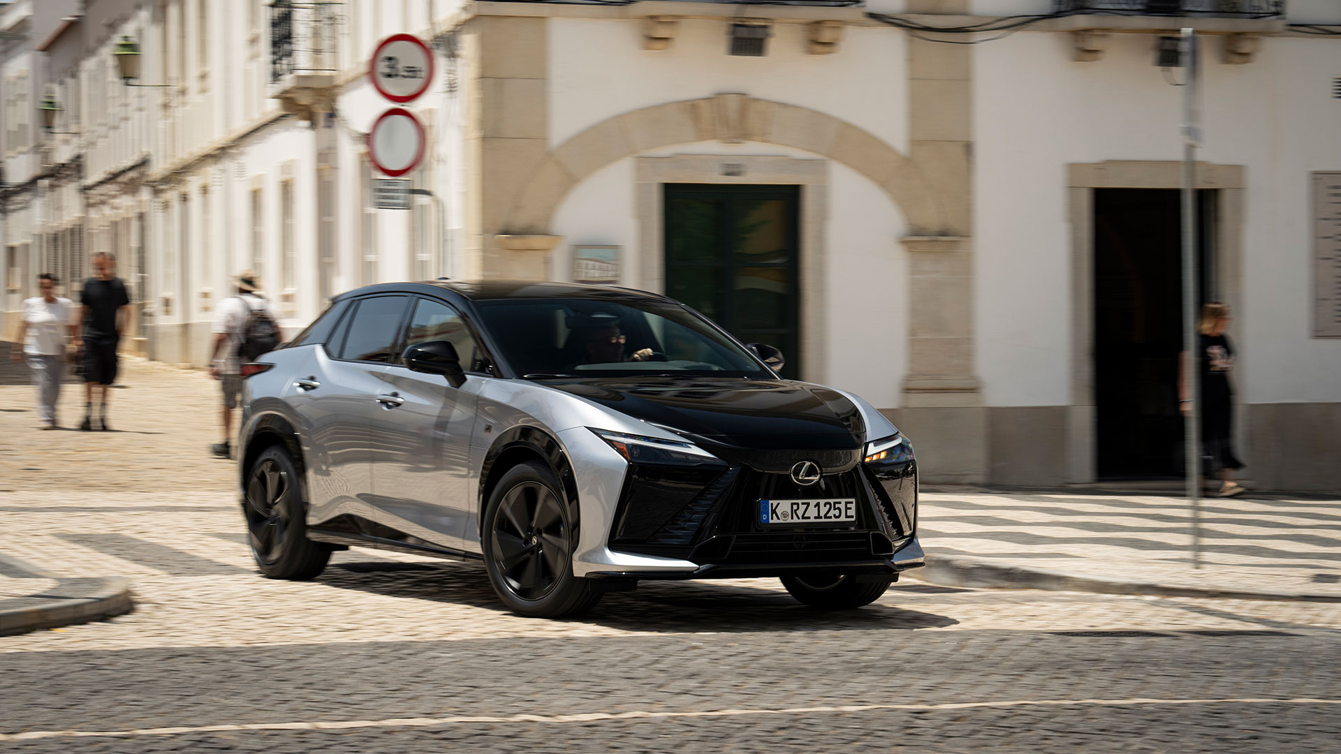 The new Lexus RZ 550e