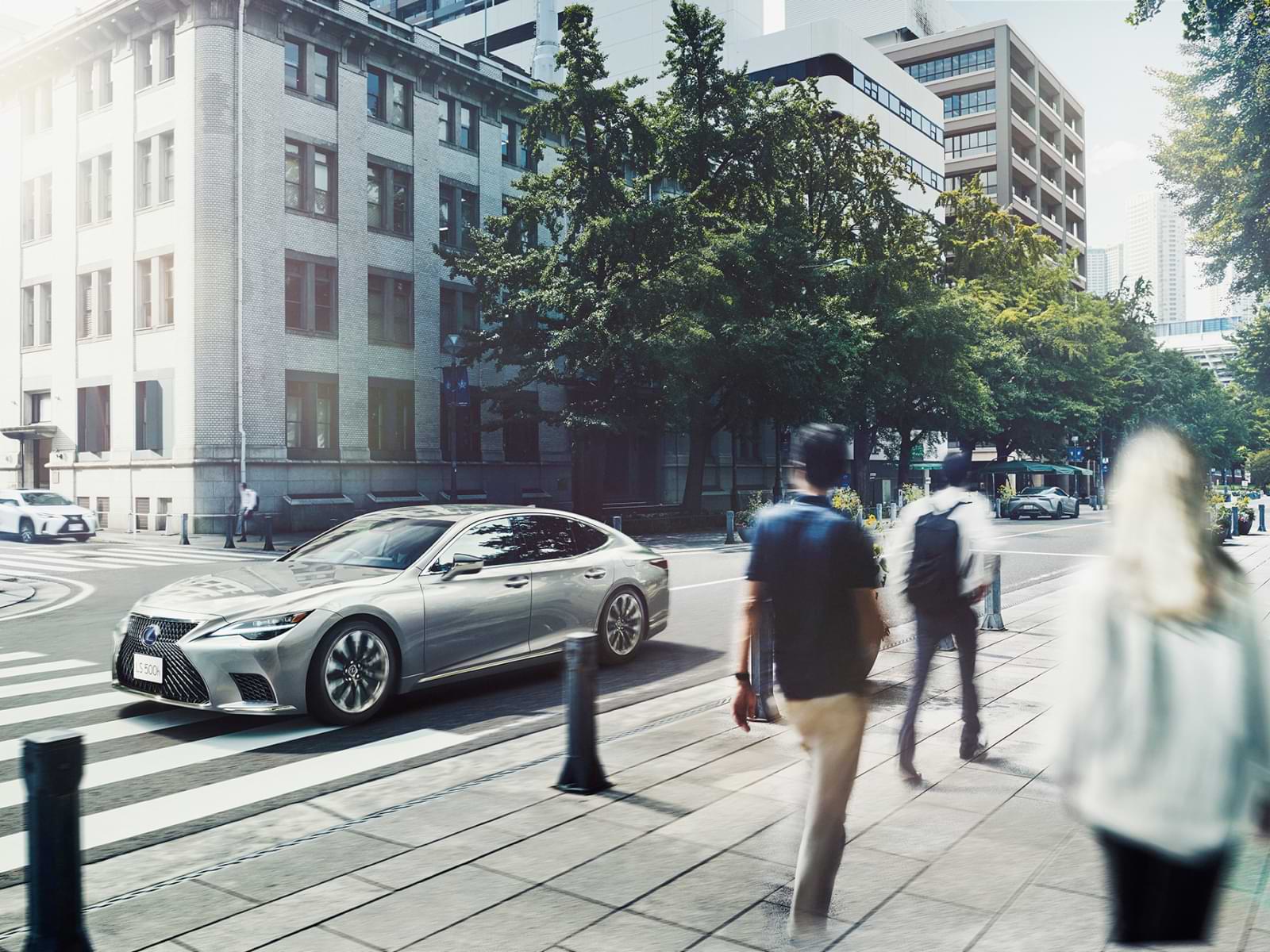 Lexus LS