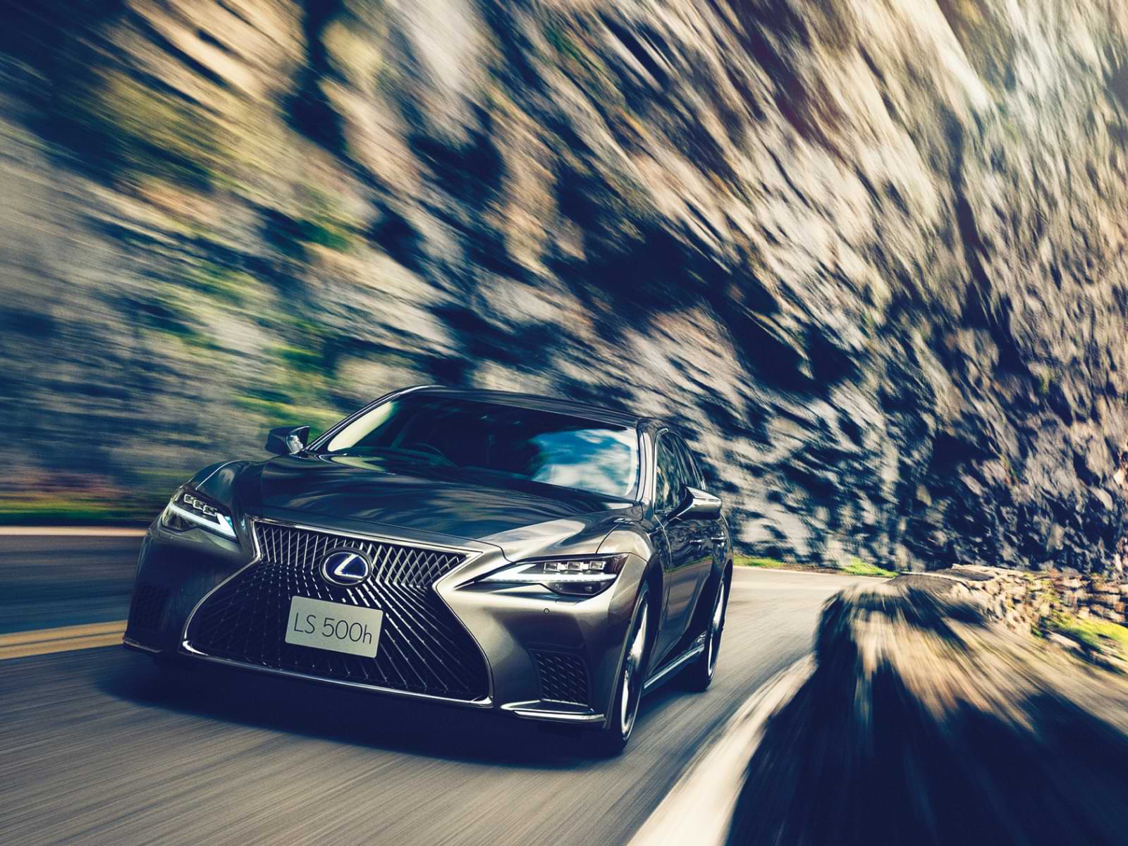 Lexus LS