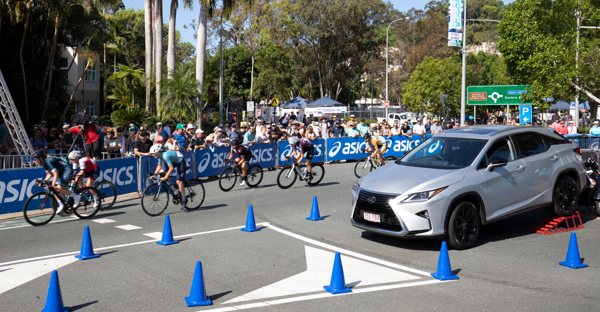 Lexus owners can take advantage of a dedicated Lexus priority registration area